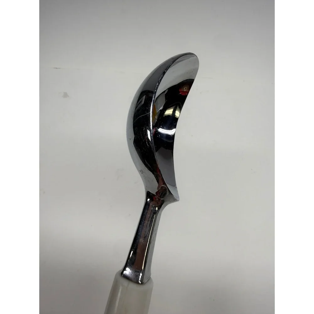 Chrome Plated Metal Ice Cream Scoop with White Plastic Handle 8.5 Inch